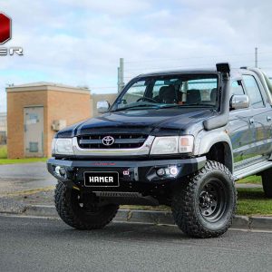 King series bull bar for Toyota Hilux (1997 - 2005) - Image 5