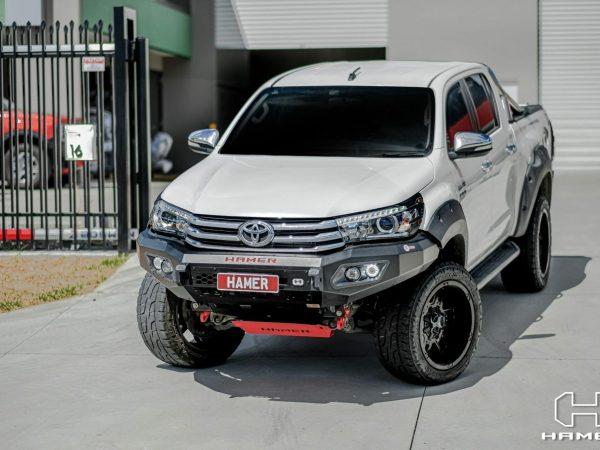 King series bull bar for Toyota Hilux (2015 - 2018)