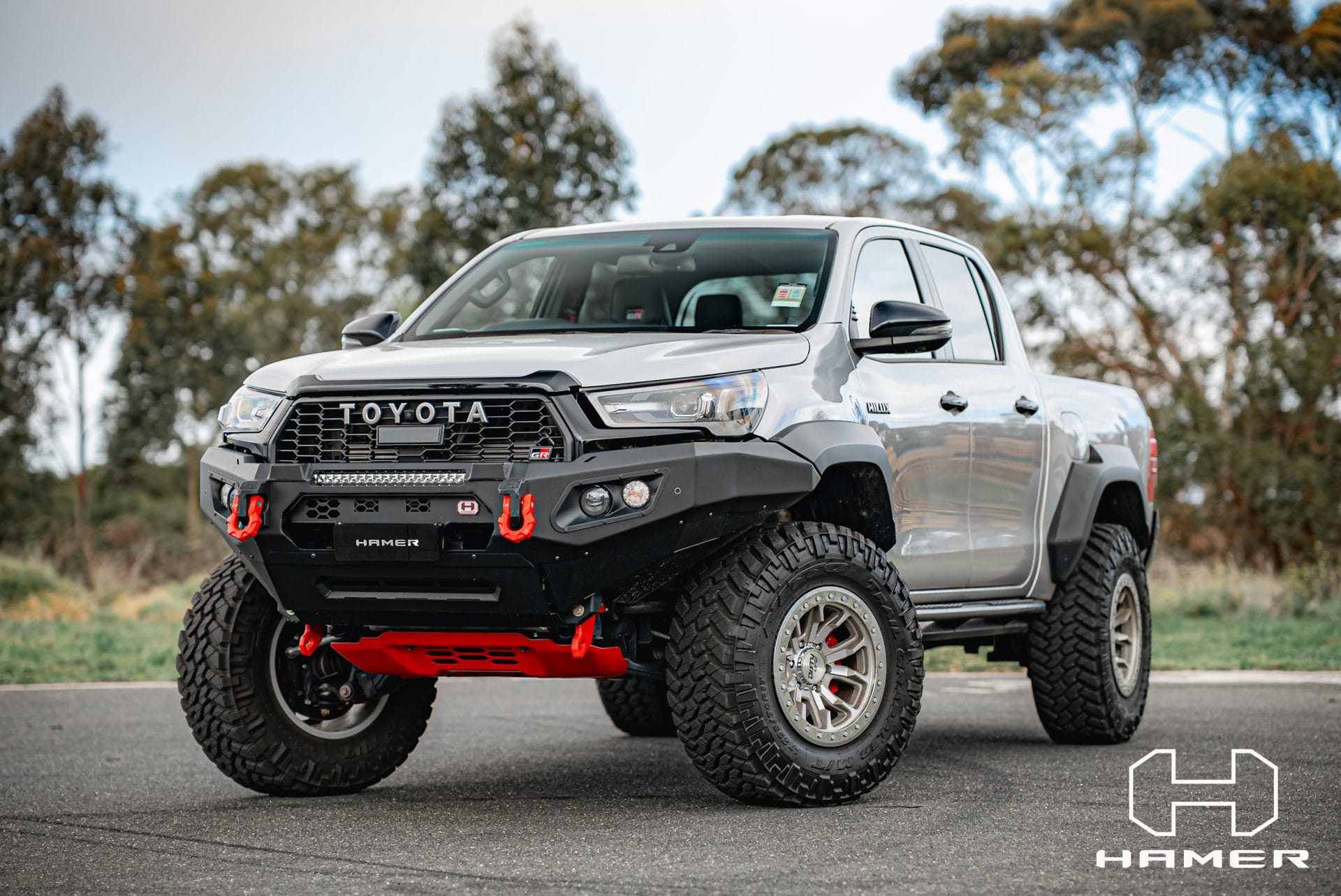 King series bull bar for Toyota Hilux GR (2023 - Present) - Image 19