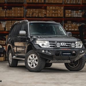 King series bull bar for Mitsubishi Pajero (2006 - 2021)