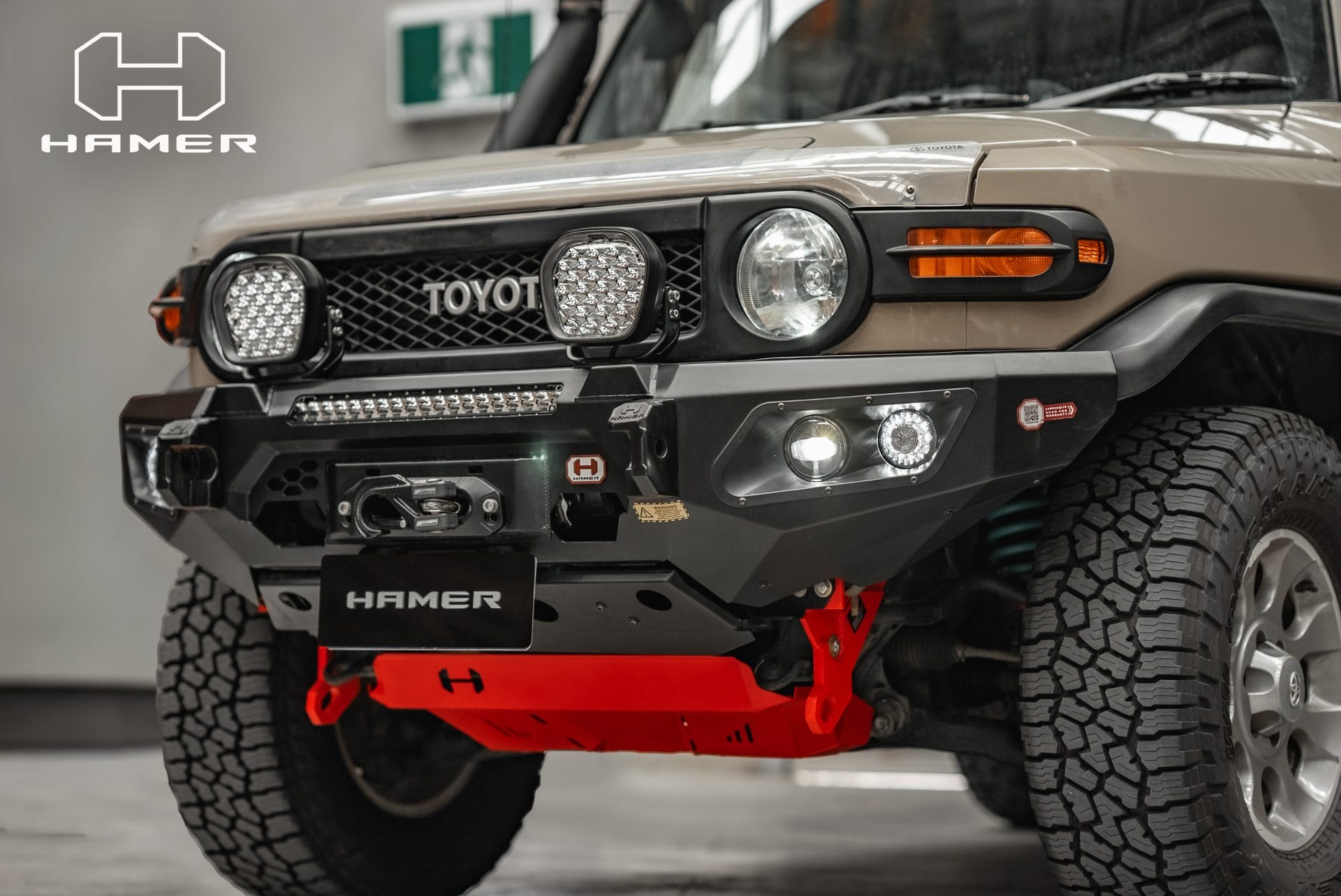 King series bull bar for Toyota FJ Cruiser (2011 - 2016) - Image 7