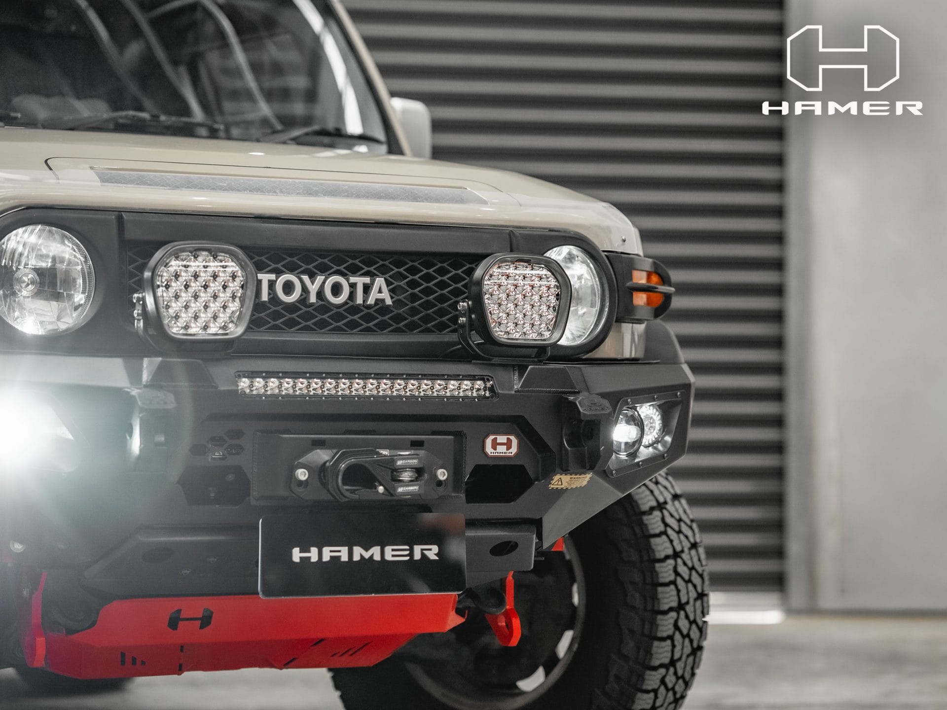 King series bull bar for Toyota FJ Cruiser (2011 - 2016) - Image 6