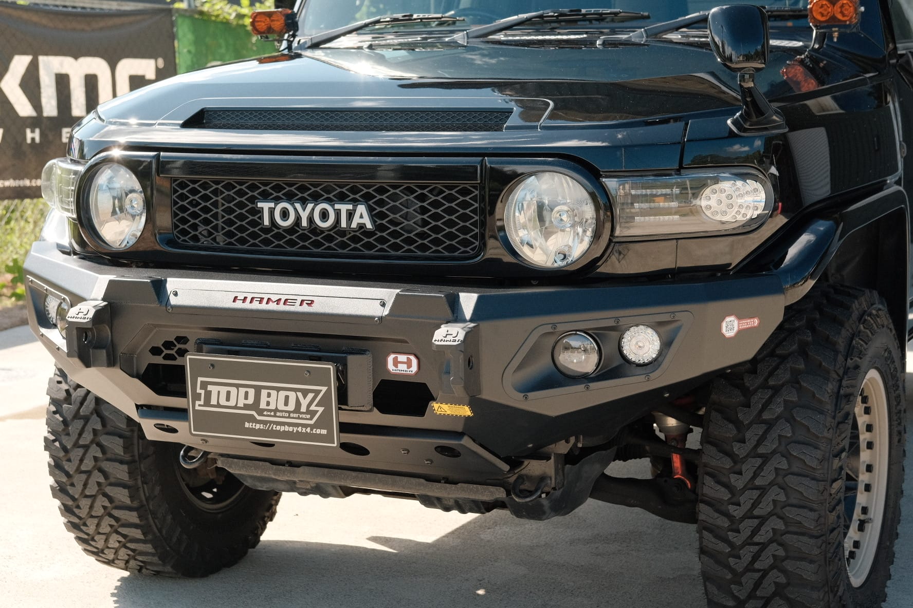 King series bull bar for Toyota FJ Cruiser (2011 - 2016) - Image 11