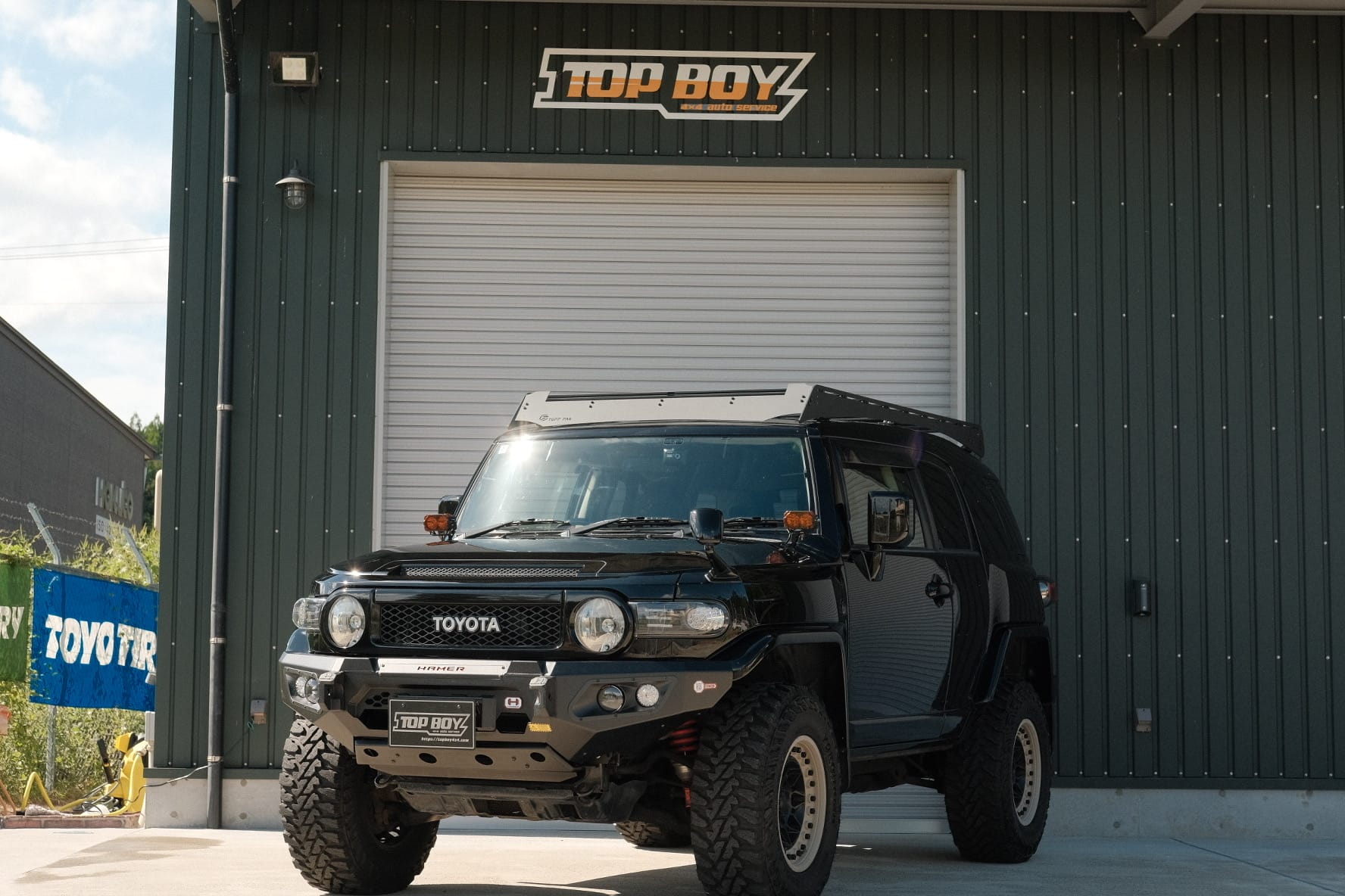 King series bull bar for Toyota FJ Cruiser (2011 - 2016) - Image 13